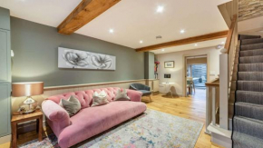 Church View Apartment